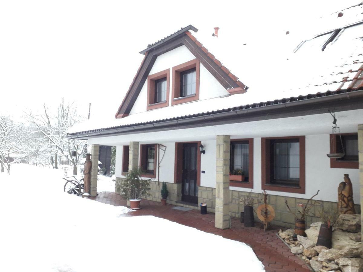 Apartman Kristina Ivachnova 49 Besenova Exterior photo